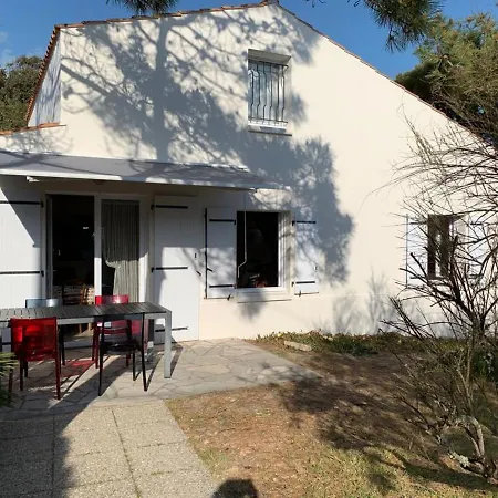 Semesterbostad Mon Dada 150m De La Plage, Climatisee *